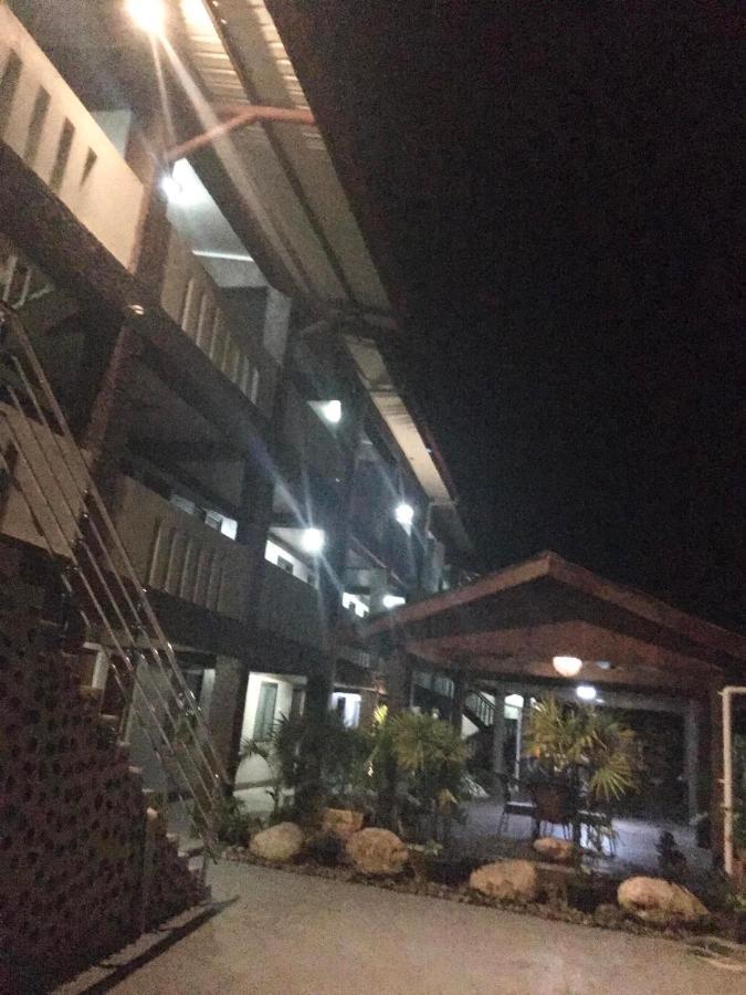 Nausori Airport Hotel Exterior foto